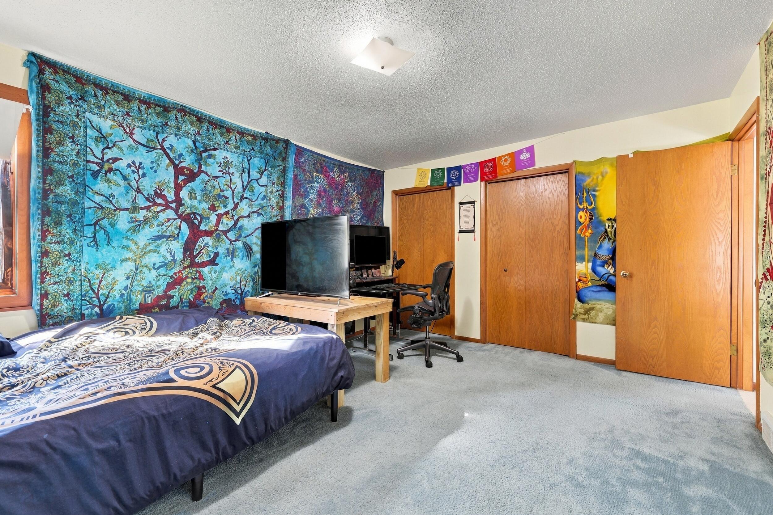 2560 Knapp Street NE Grand Rapids MI 49505