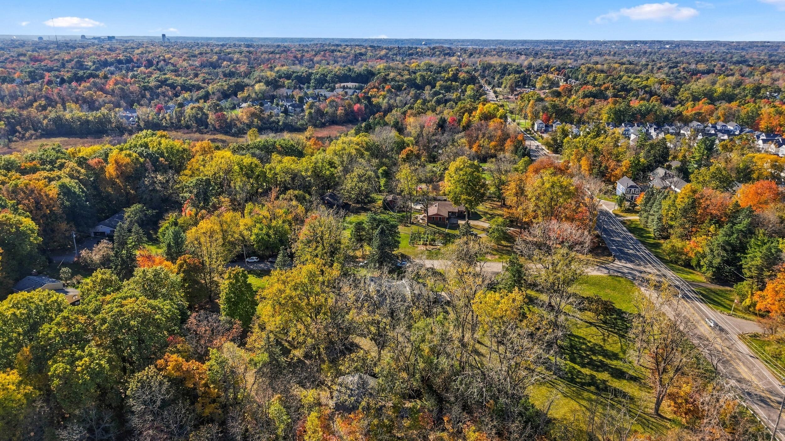 2560 Knapp Street NE Grand Rapids MI 49505