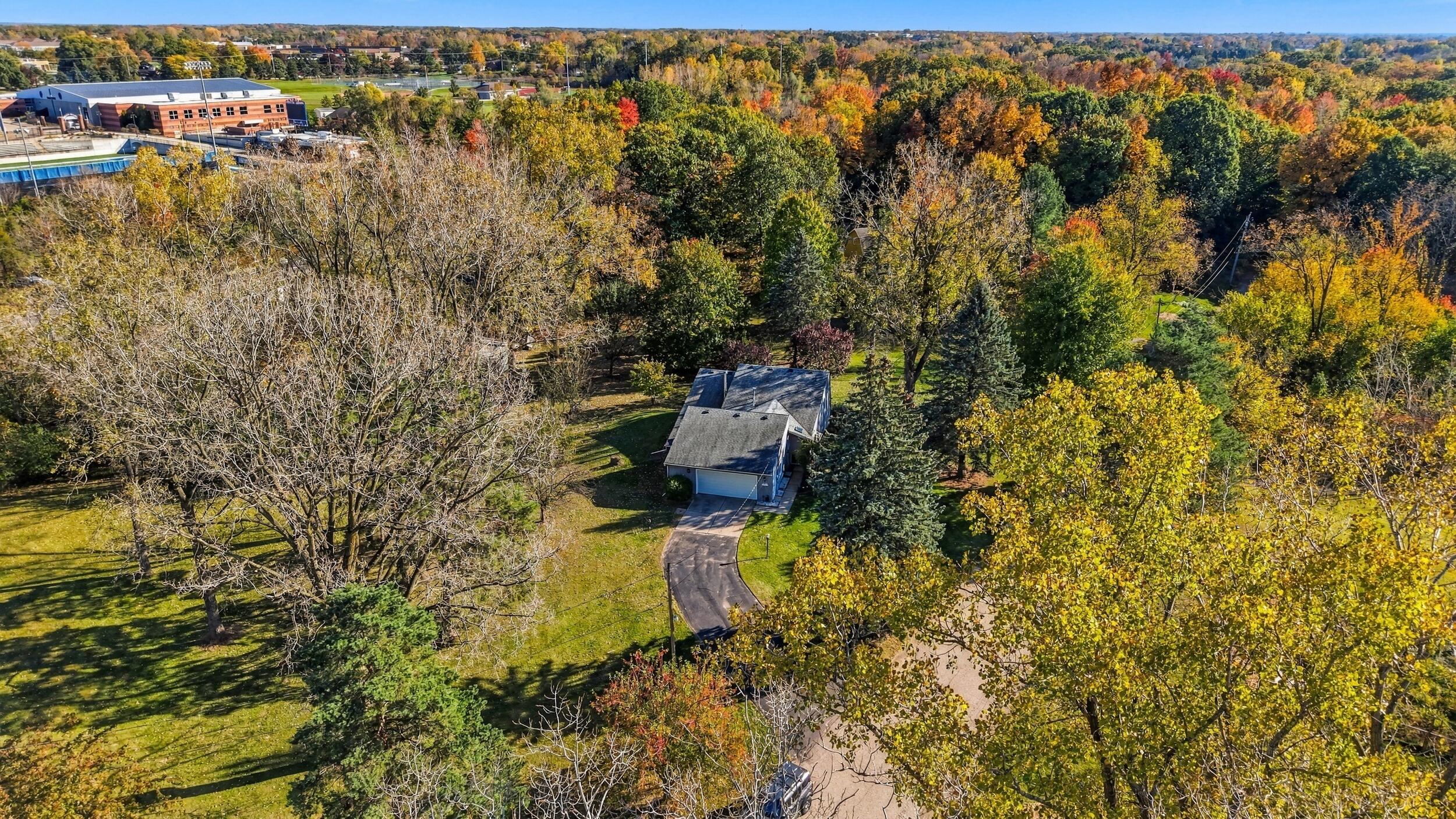 2560 Knapp Street NE Grand Rapids MI 49505