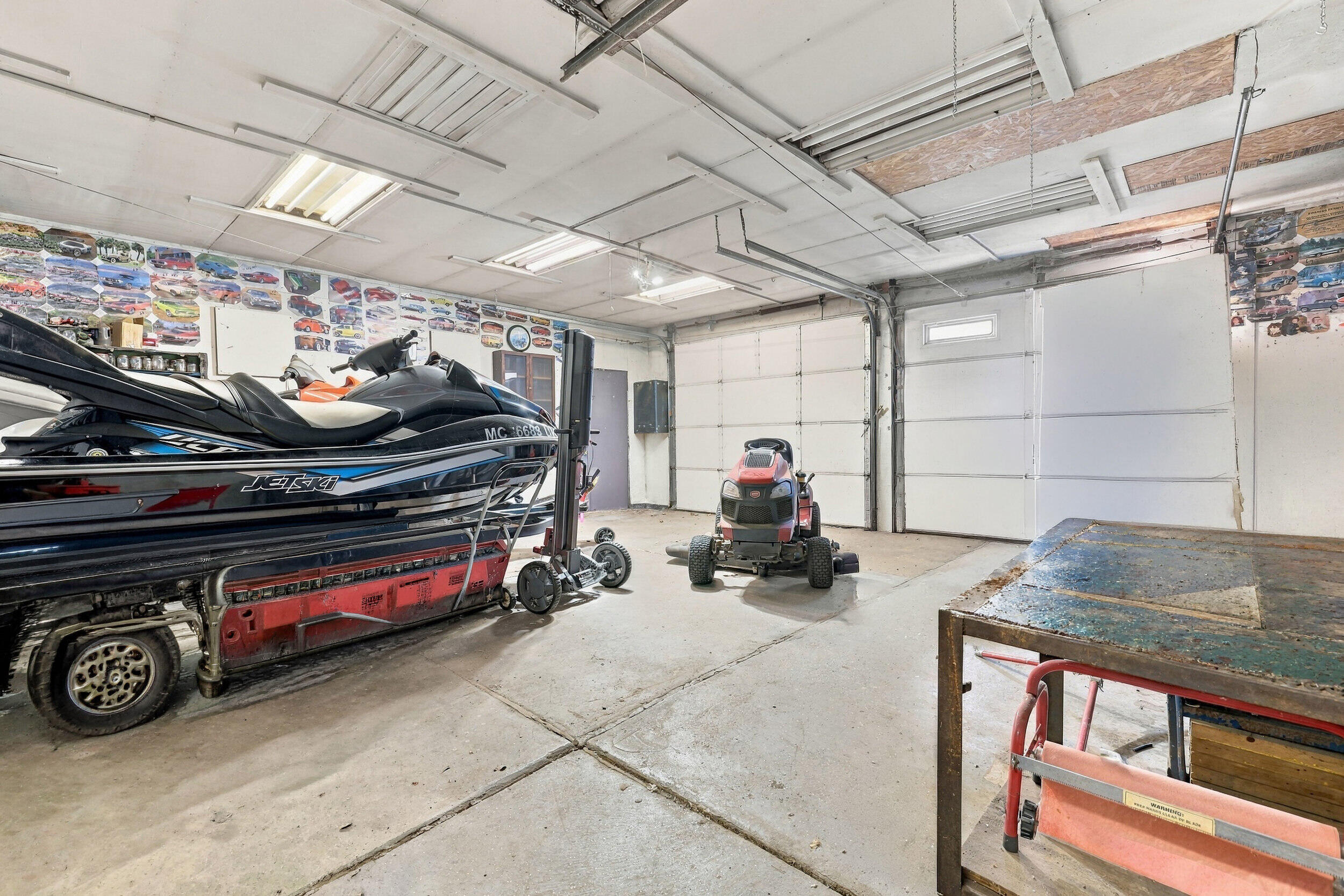 2560 Knapp Street NE Grand Rapids MI 49505