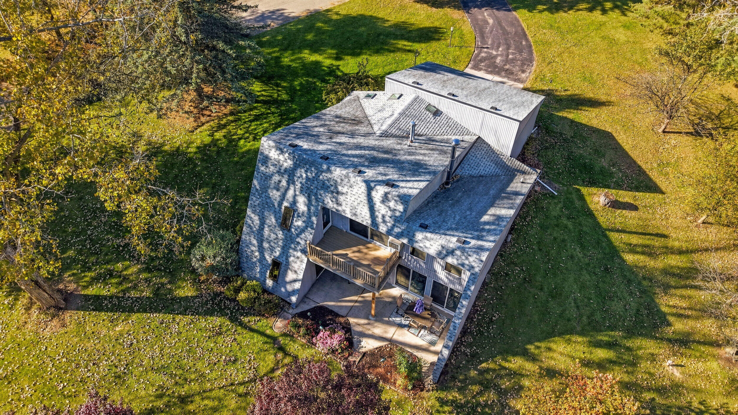 2560 Knapp Street NE Grand Rapids MI 49505