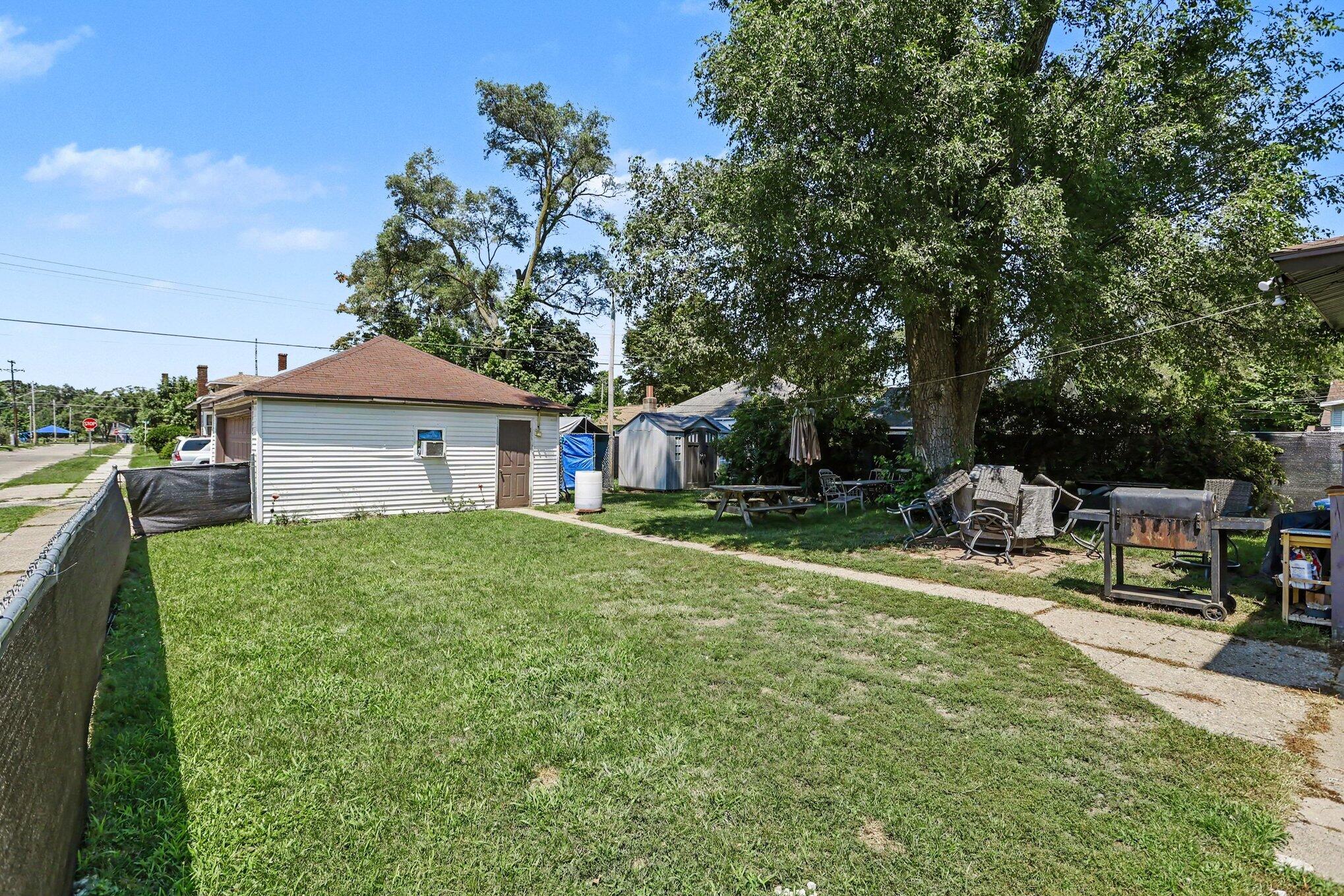 994 Columbus Avenue Benton Harbor MI 49022