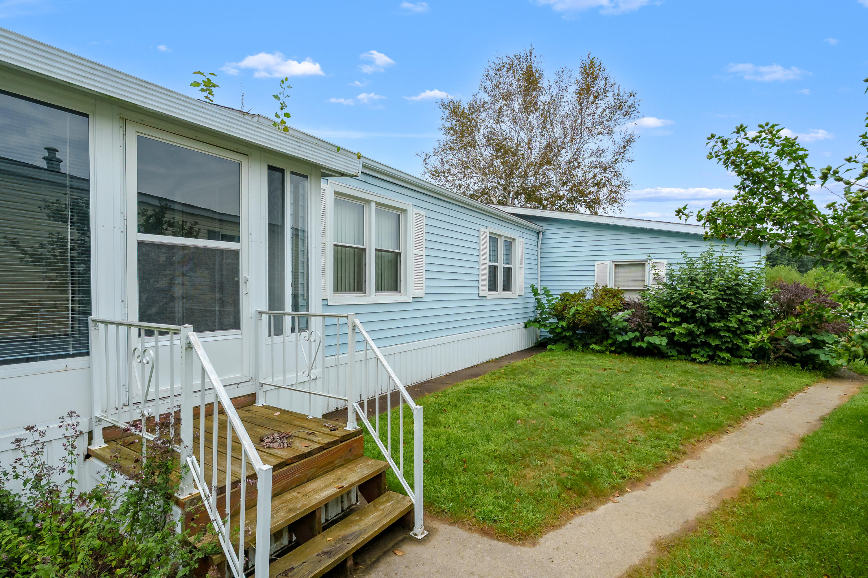 6375 Medford Way Kalamazoo MI 49009