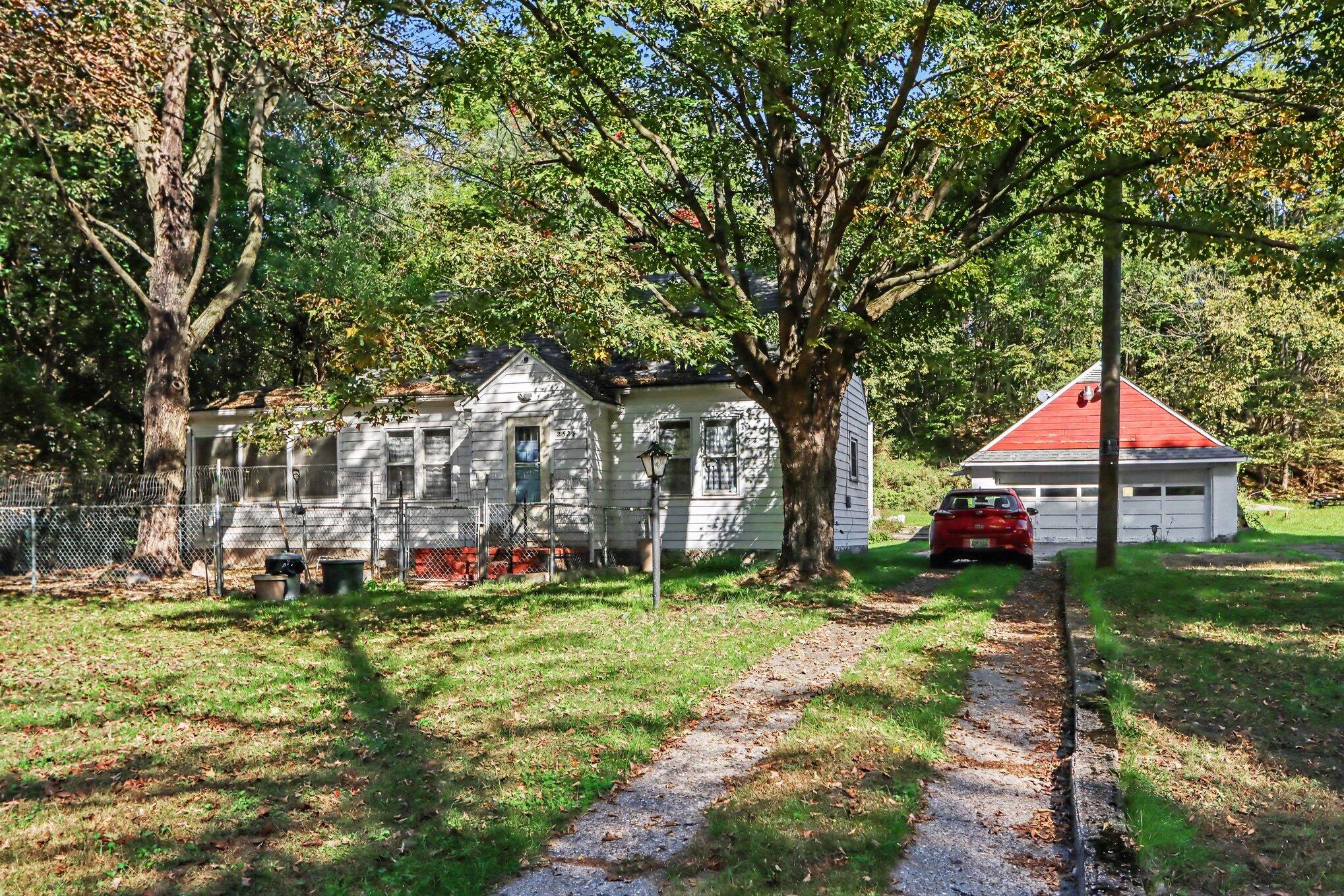 2523 Schippers Lane Kalamazoo MI 49048
