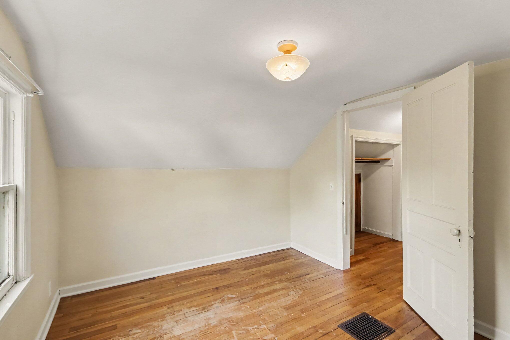 2523 Schippers Lane Kalamazoo MI 49048