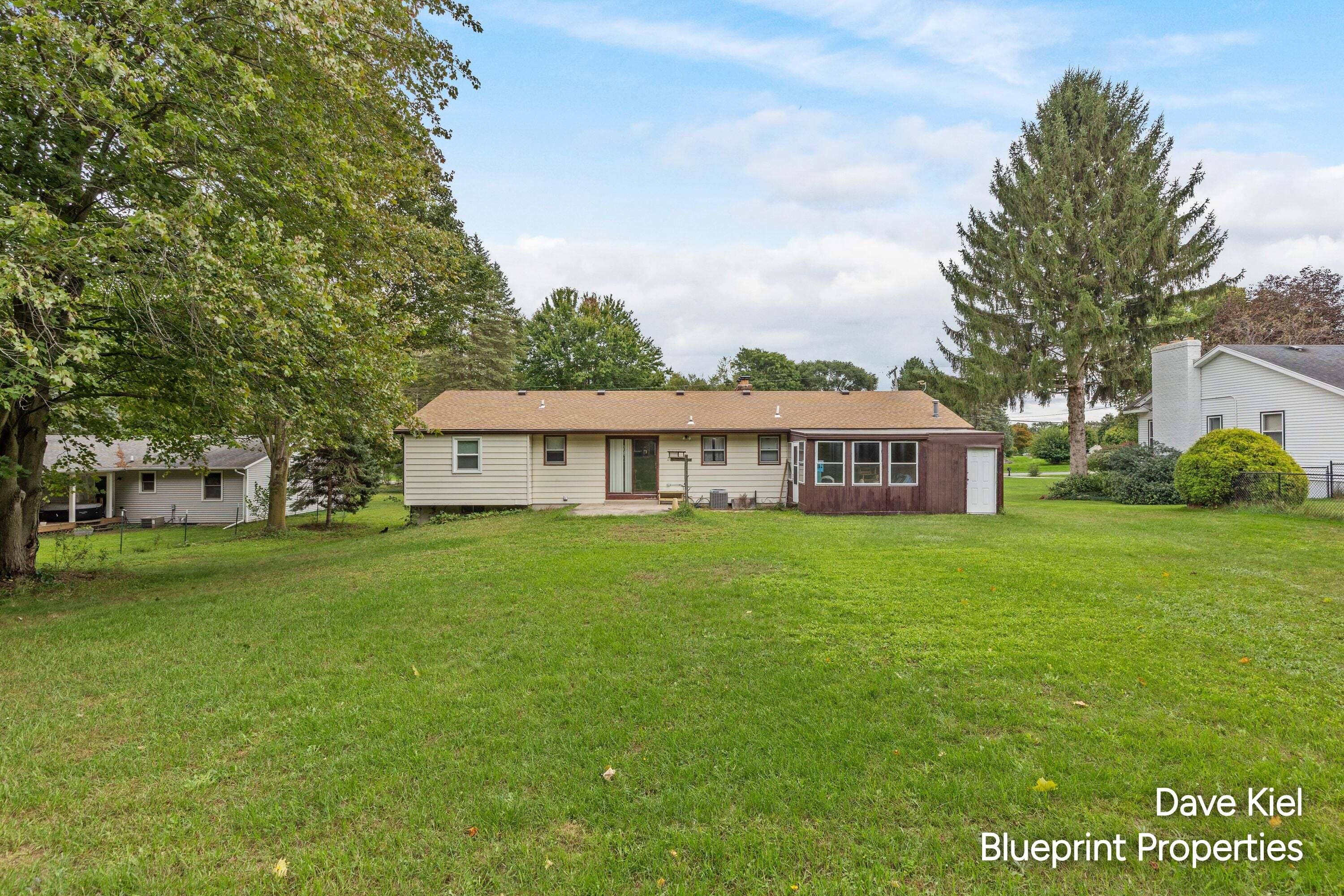 6879 Ivanrest Avenue SW Byron Center MI 49315