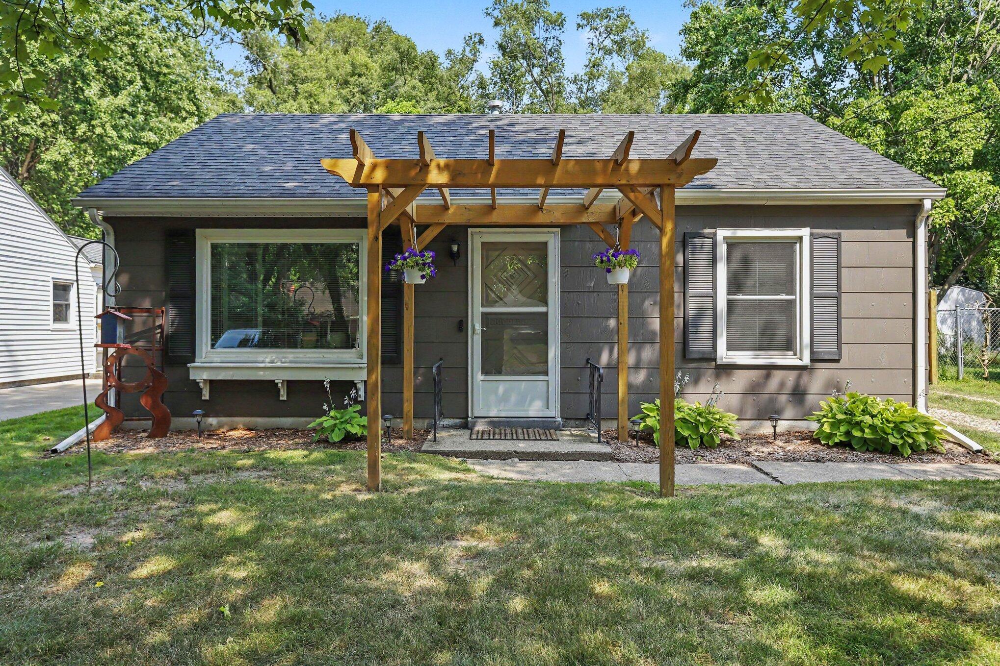 1320 Craft Avenue Kalamazoo MI 49048