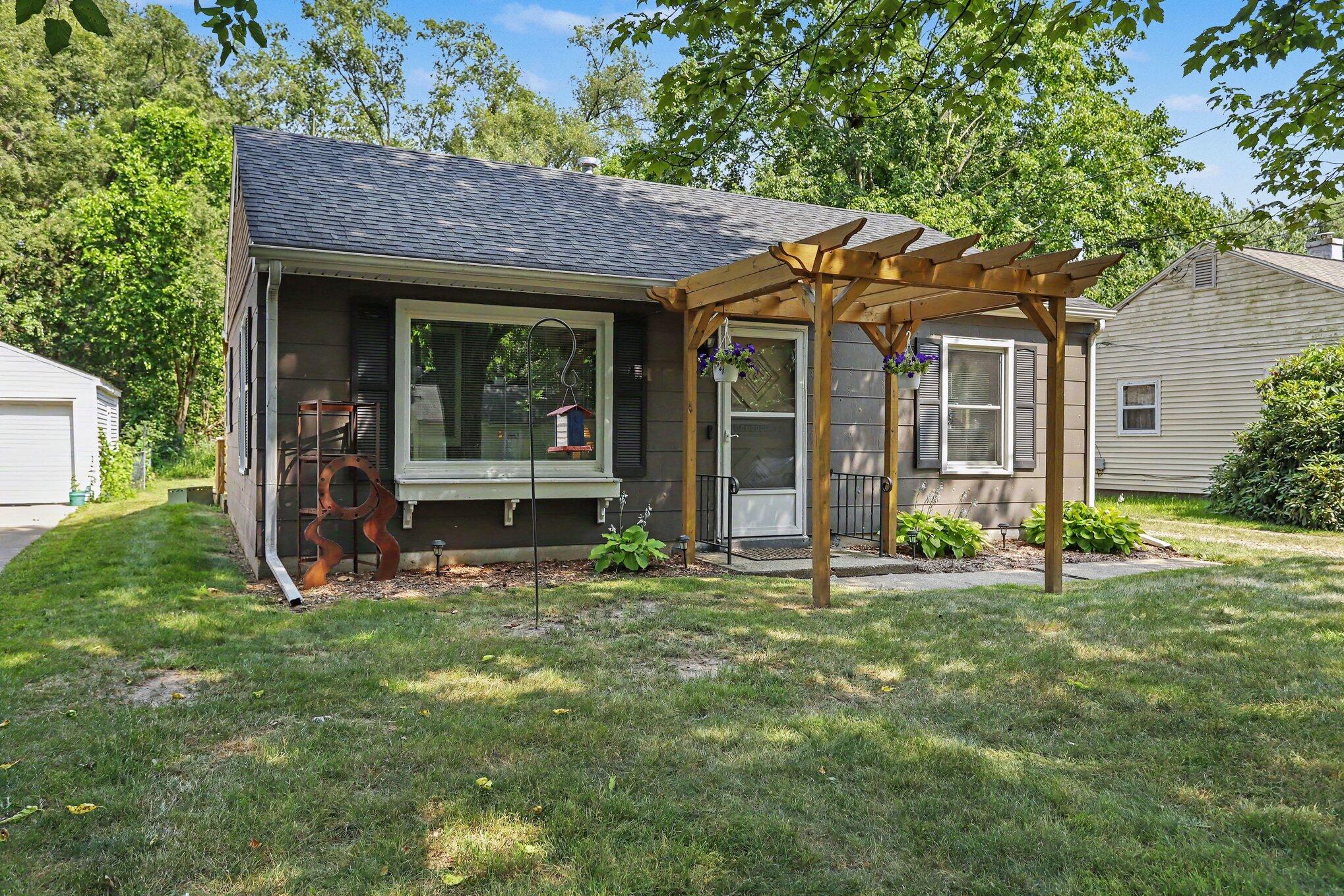 1320 Craft Avenue Kalamazoo MI 49048