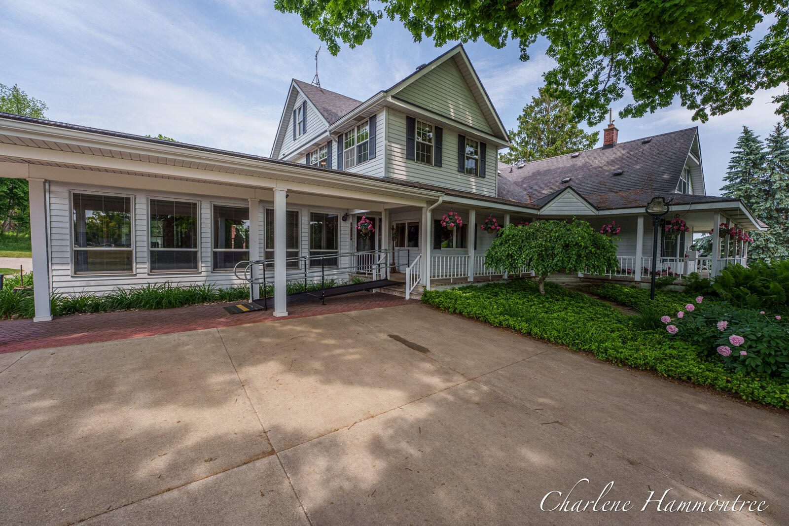 9111 Summit Avenue NE Rockford MI 49341