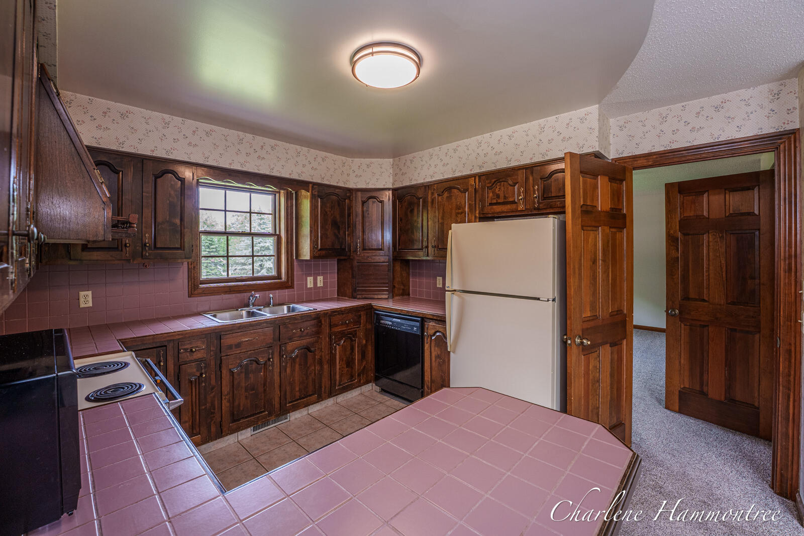 9111 Summit Avenue NE Rockford MI 49341