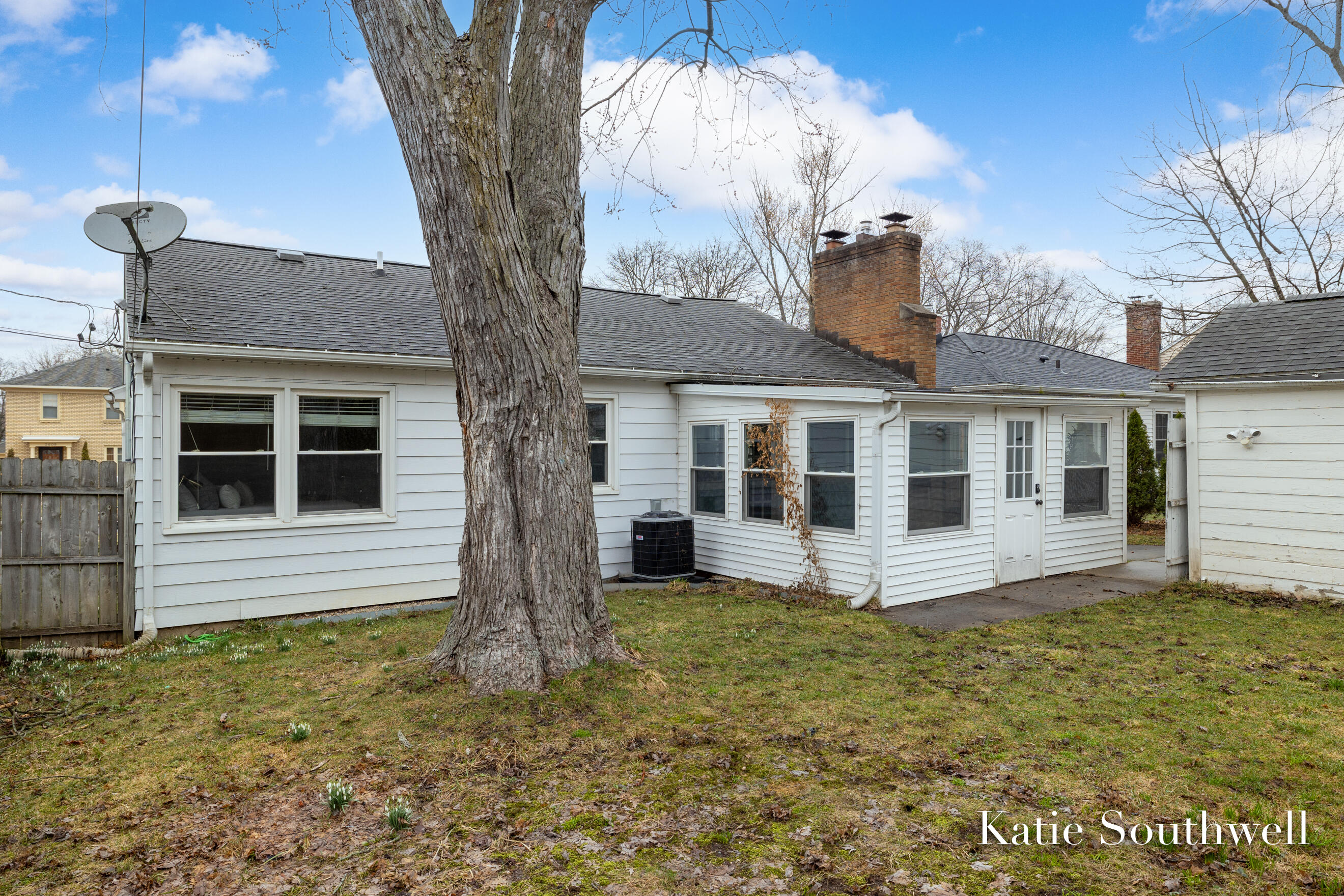 2610 Albert Drive SE East Grand Rapids MI 49506