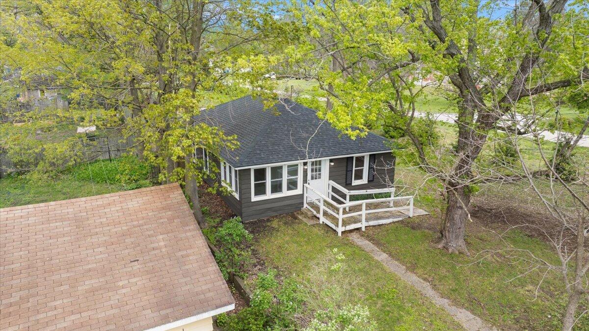 47 Wayne Street Allegan MI 49010
