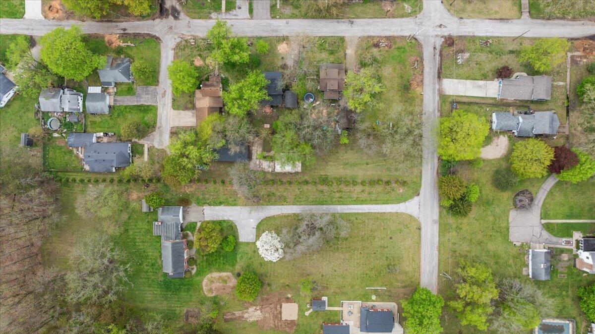 47 Wayne Street Allegan MI 49010