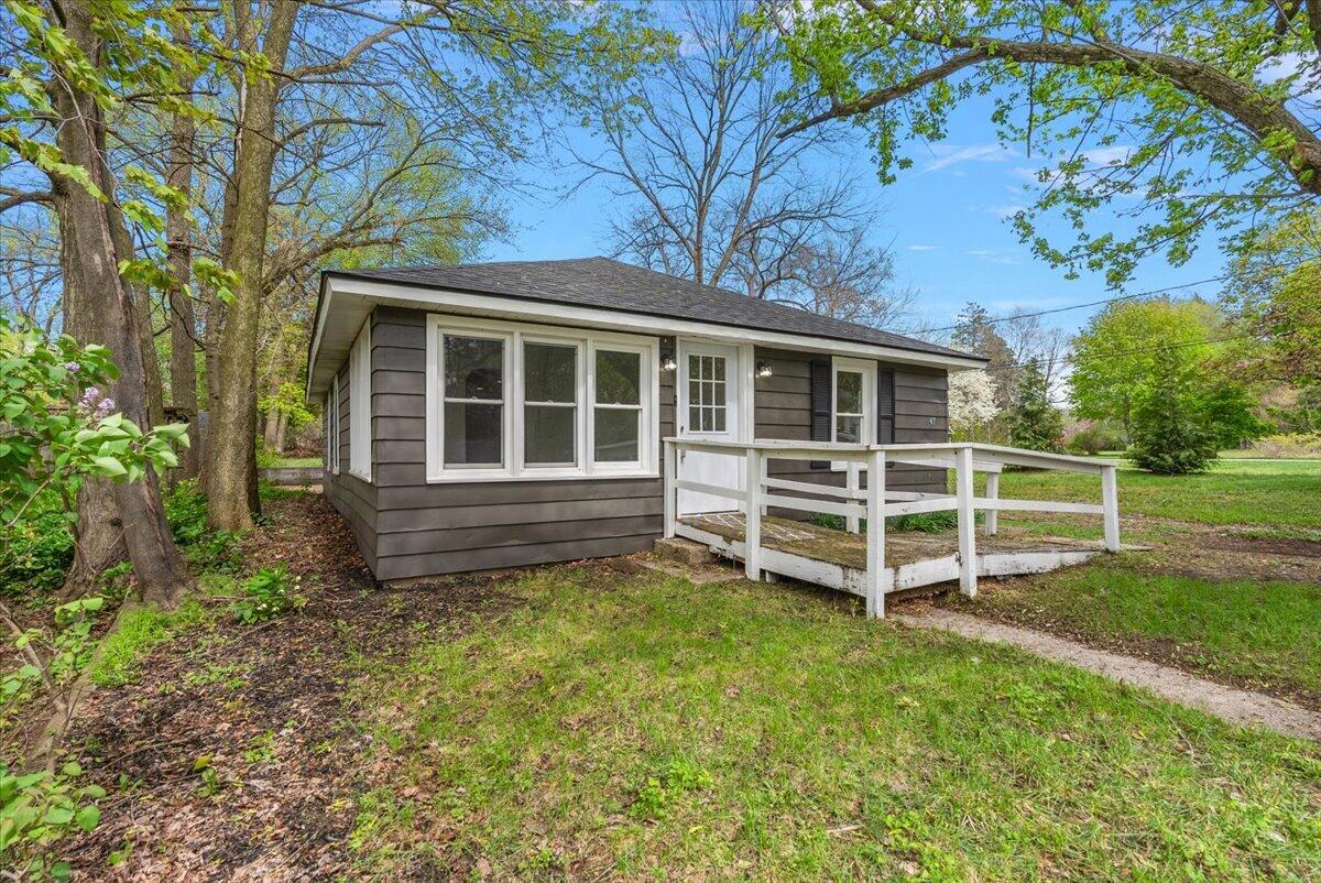 47 Wayne Street Allegan MI 49010