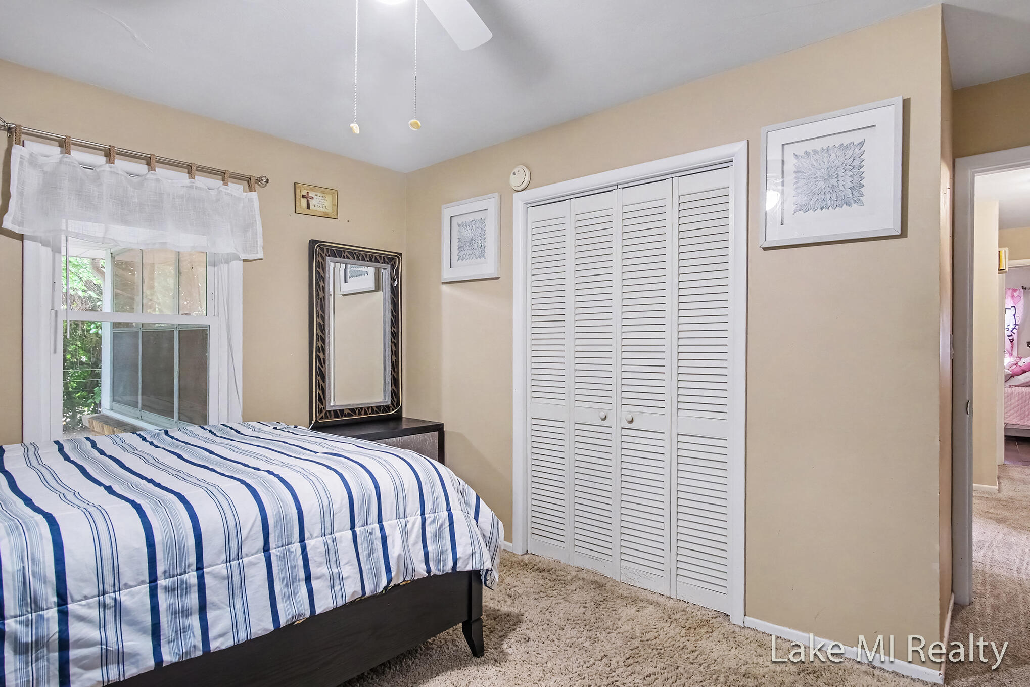 938 Calvary Avenue NW Grand Rapids MI 49504