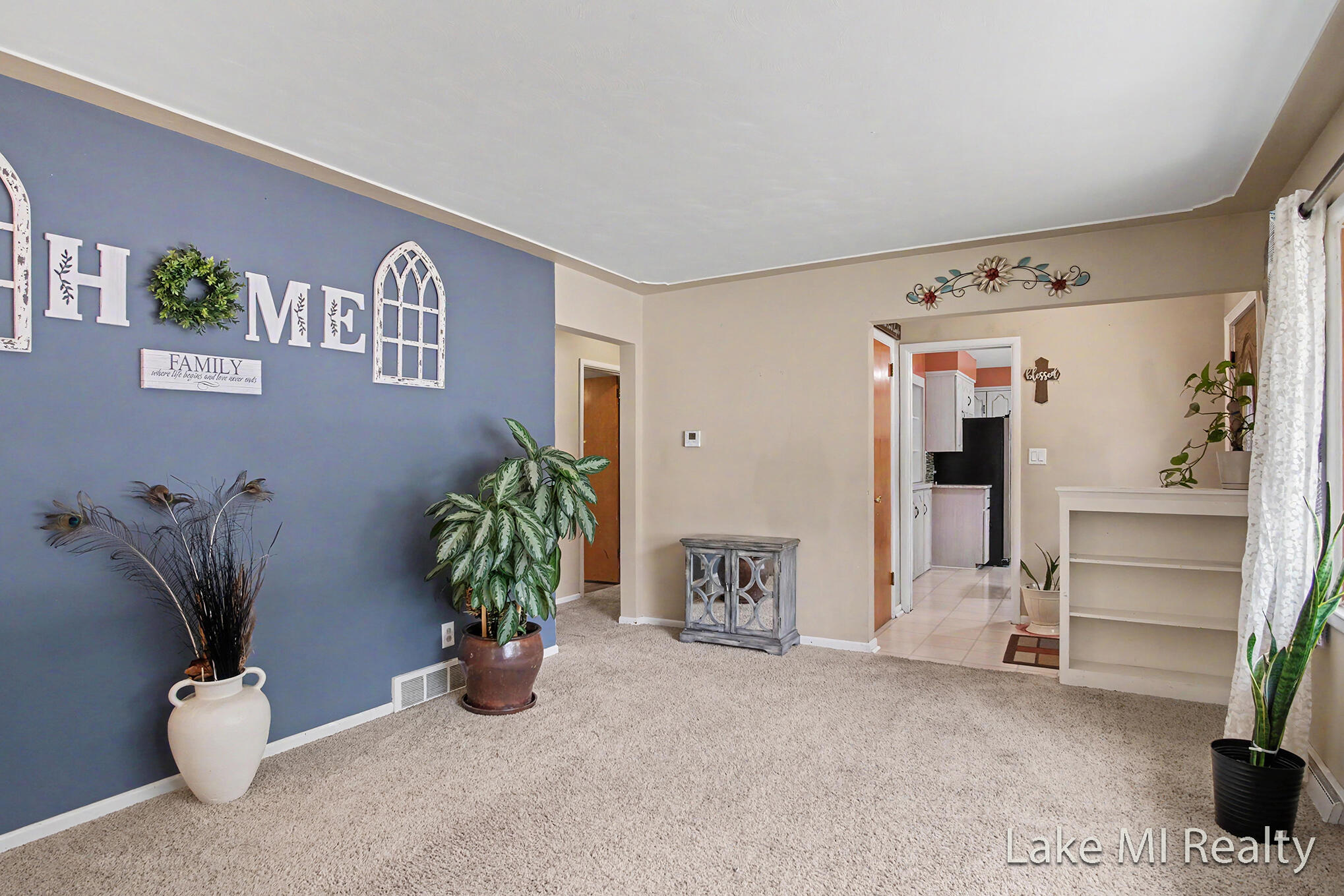 938 Calvary Avenue NW Grand Rapids MI 49504