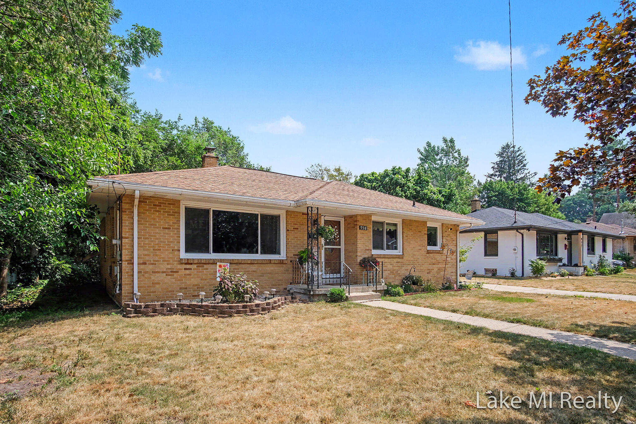 938 Calvary Avenue NW Grand Rapids MI 49504