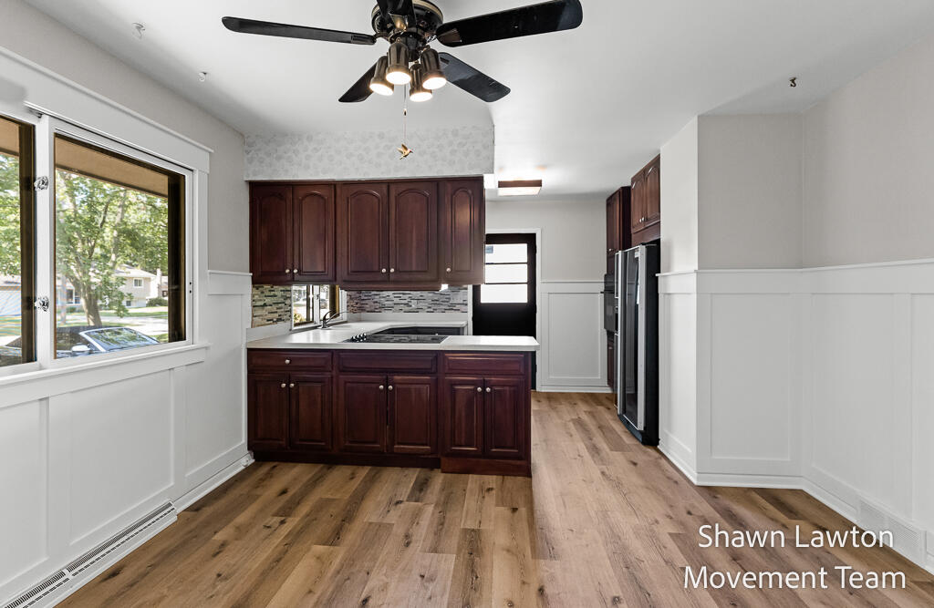 1832 Southwood Avenue Norton Shores MI 49441