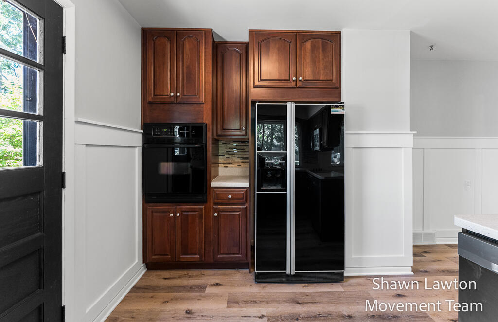 1832 Southwood Avenue Norton Shores MI 49441