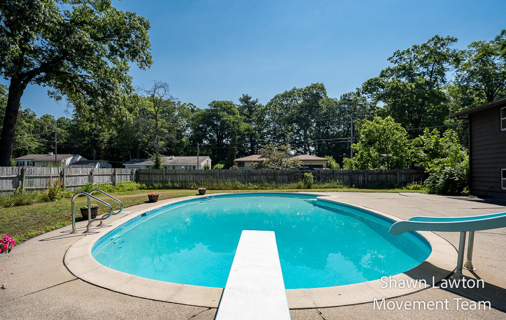 1832 Southwood Avenue Norton Shores MI 49441