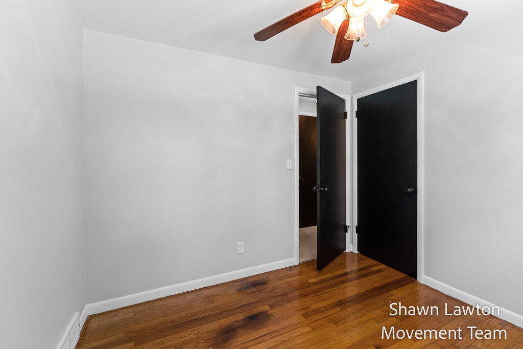 1832 Southwood Avenue Norton Shores MI 49441