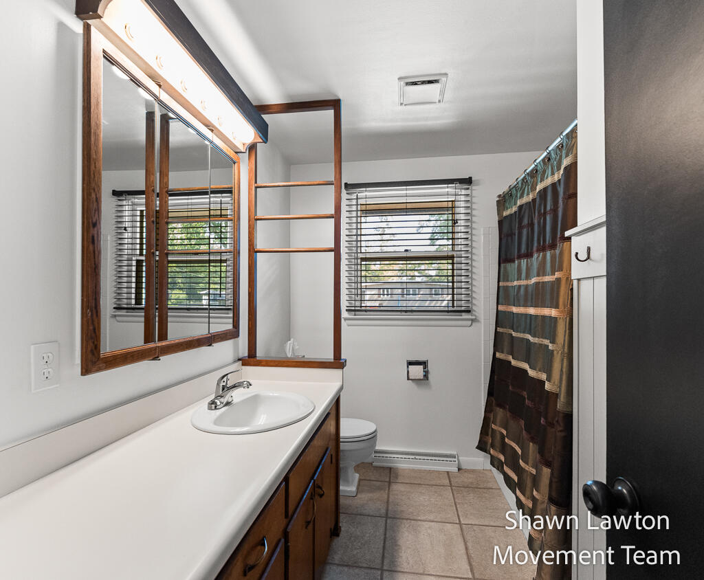 1832 Southwood Avenue Norton Shores MI 49441