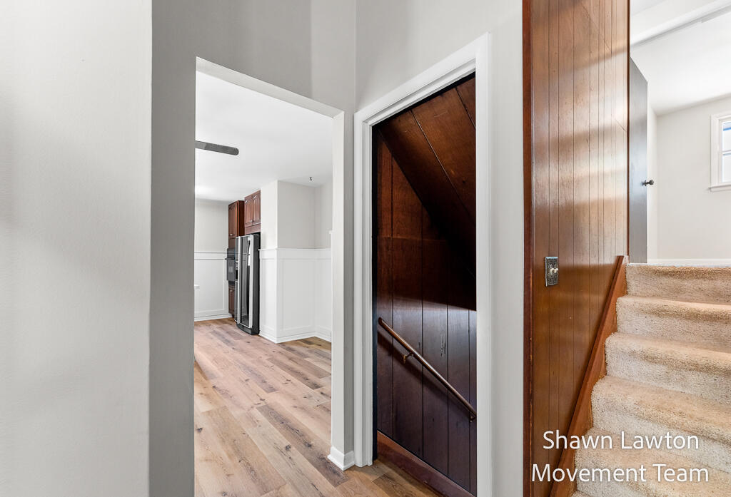 1832 Southwood Avenue Norton Shores MI 49441