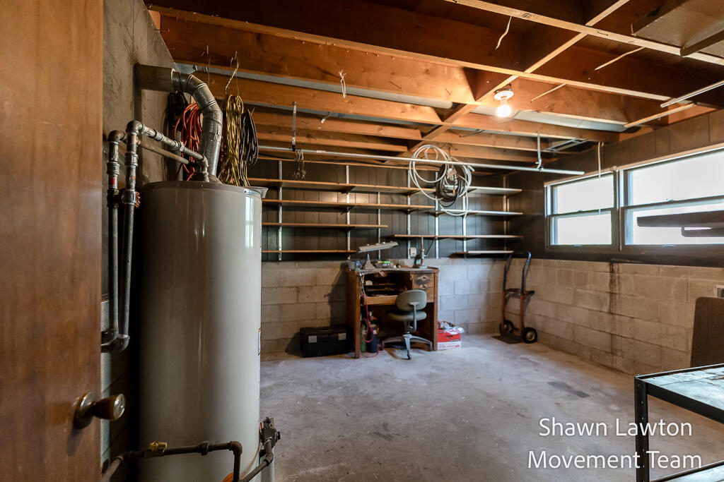 1832 Southwood Avenue Norton Shores MI 49441