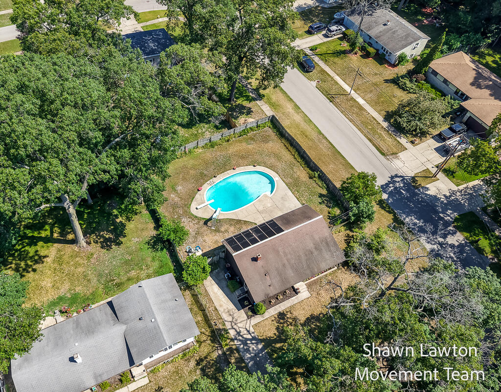 1832 Southwood Avenue Norton Shores MI 49441