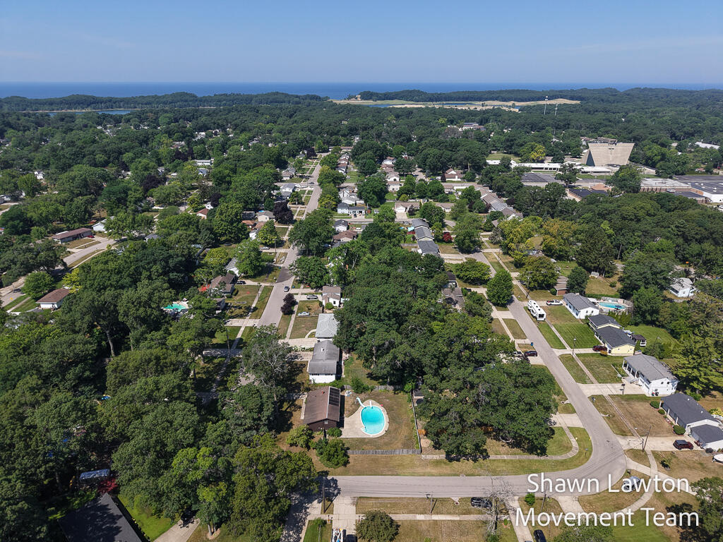 1832 Southwood Avenue Norton Shores MI 49441