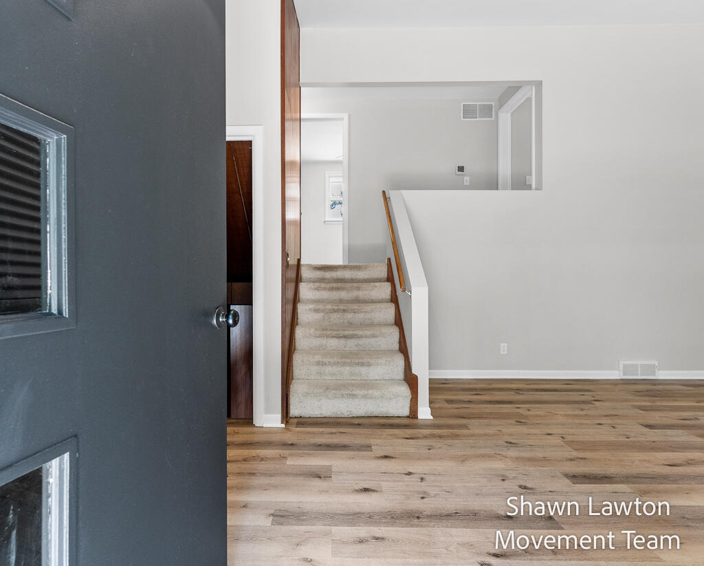 1832 Southwood Avenue Norton Shores MI 49441