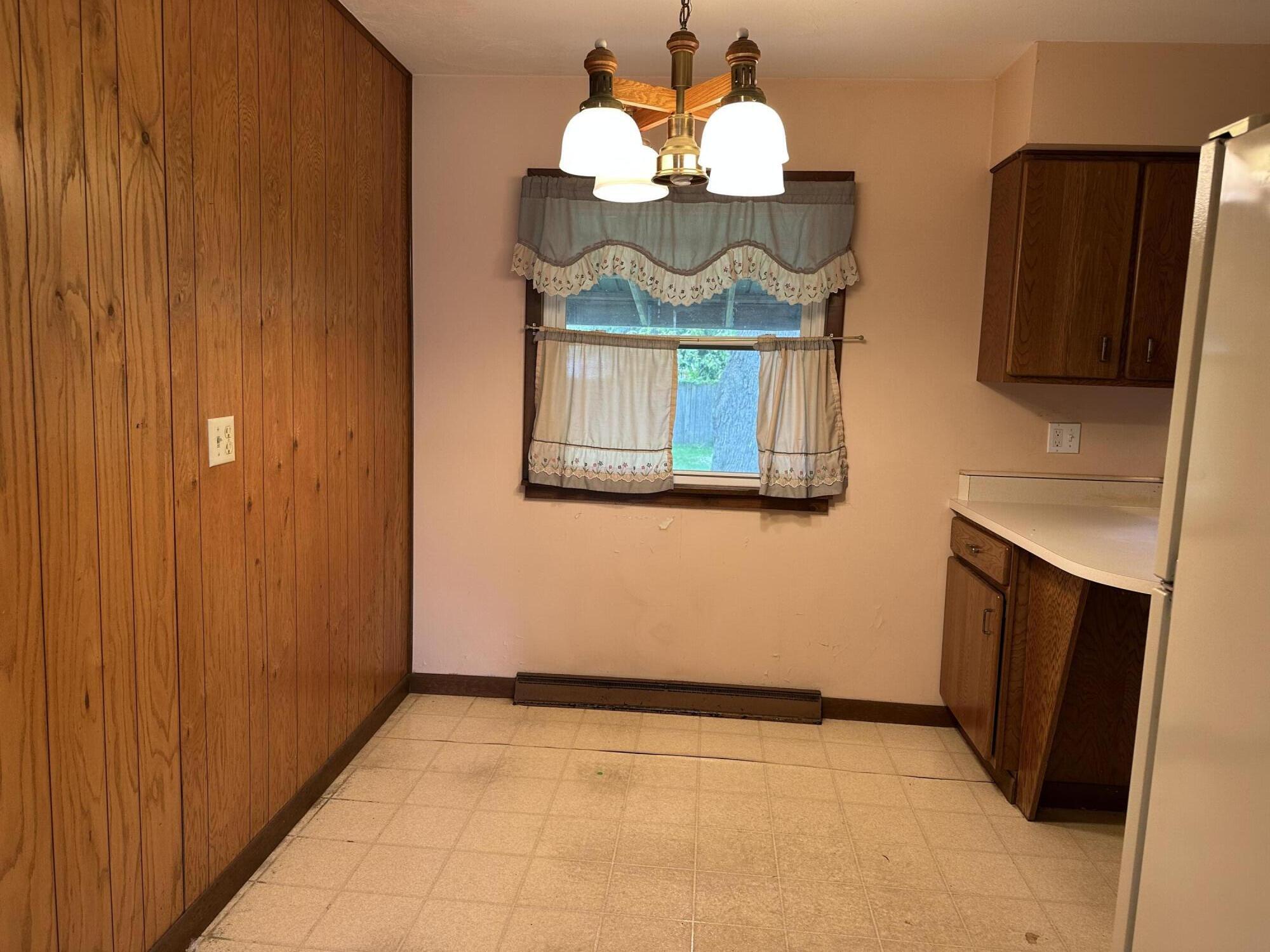1060 Indiana Avenue Benton Harbor MI 49022