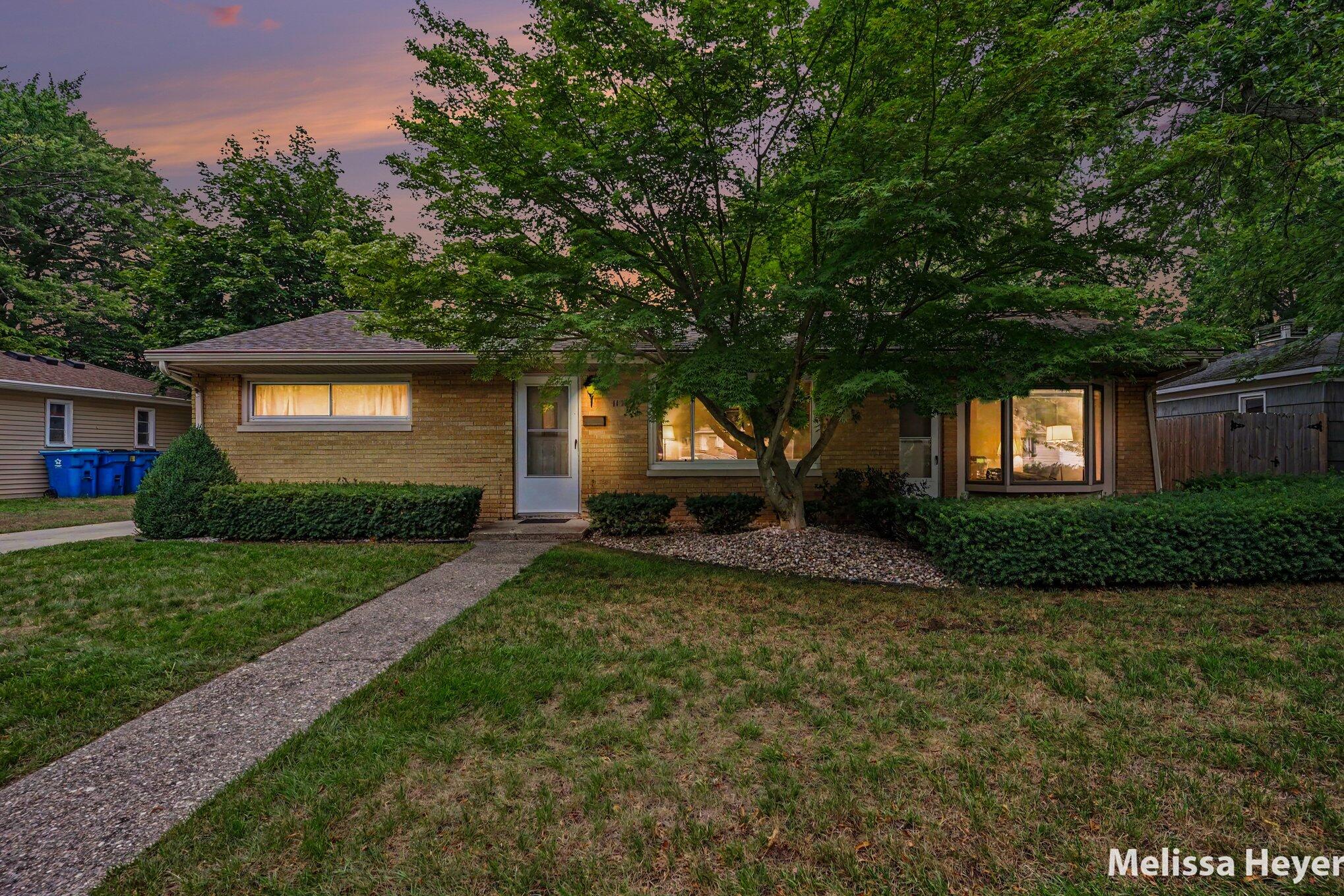 1121 Park Avenue Grand Haven MI 49417