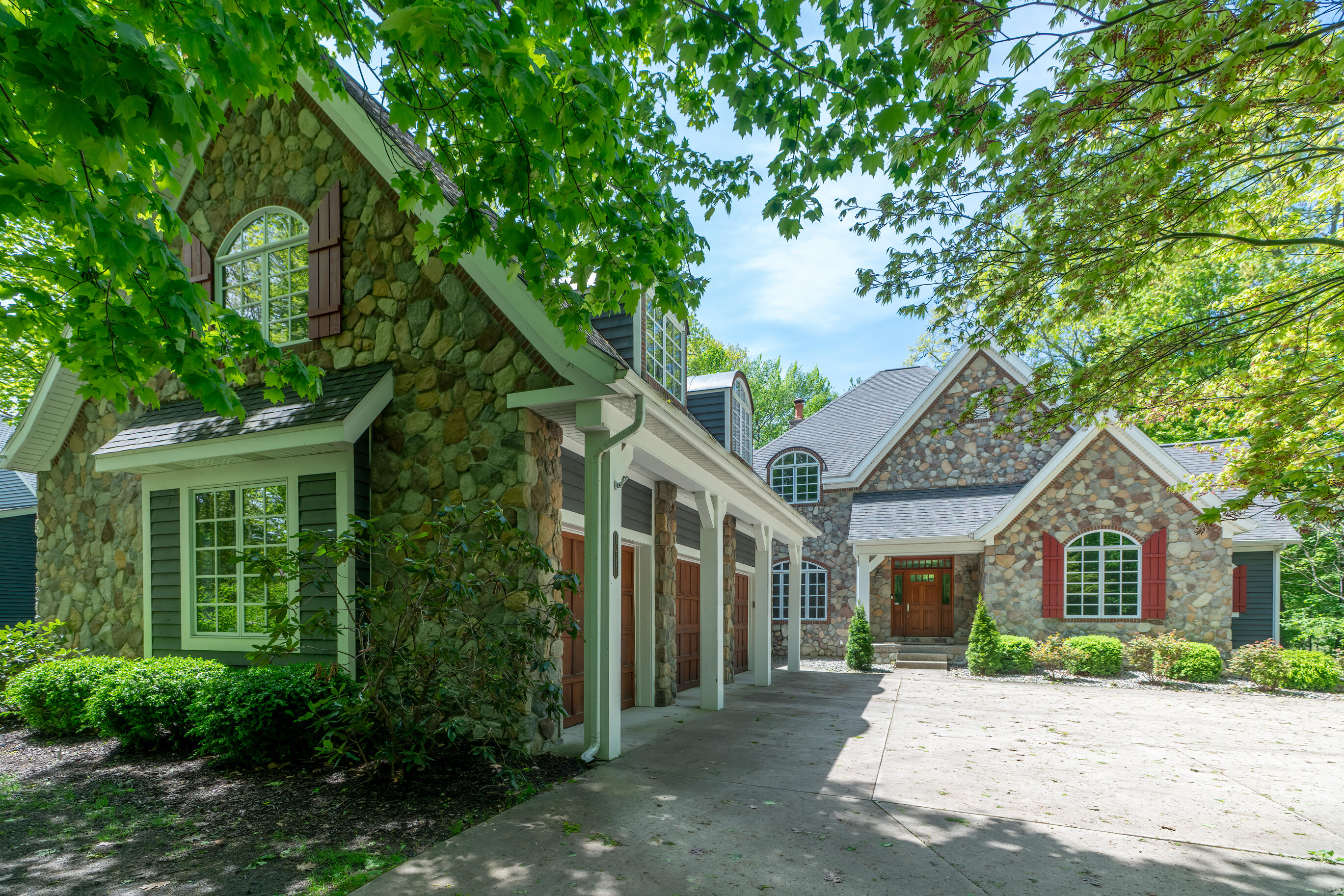 10543 Lakeshore Drive West Olive MI 49460