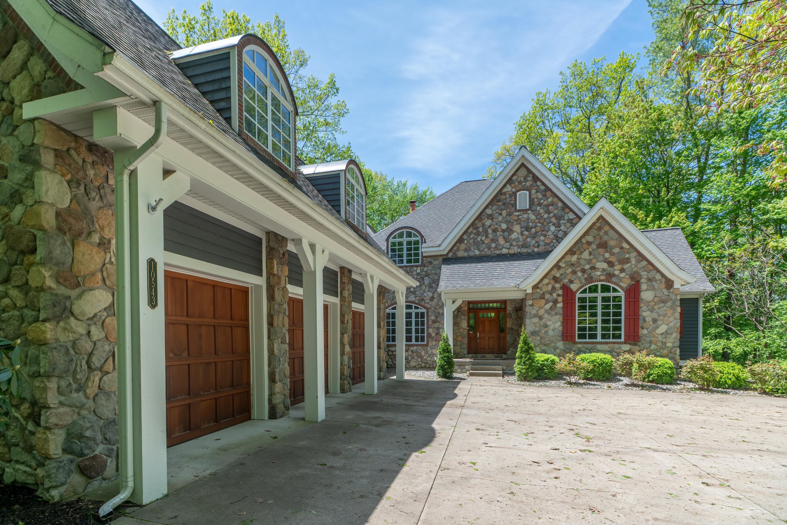 10543 Lakeshore Drive West Olive MI 49460