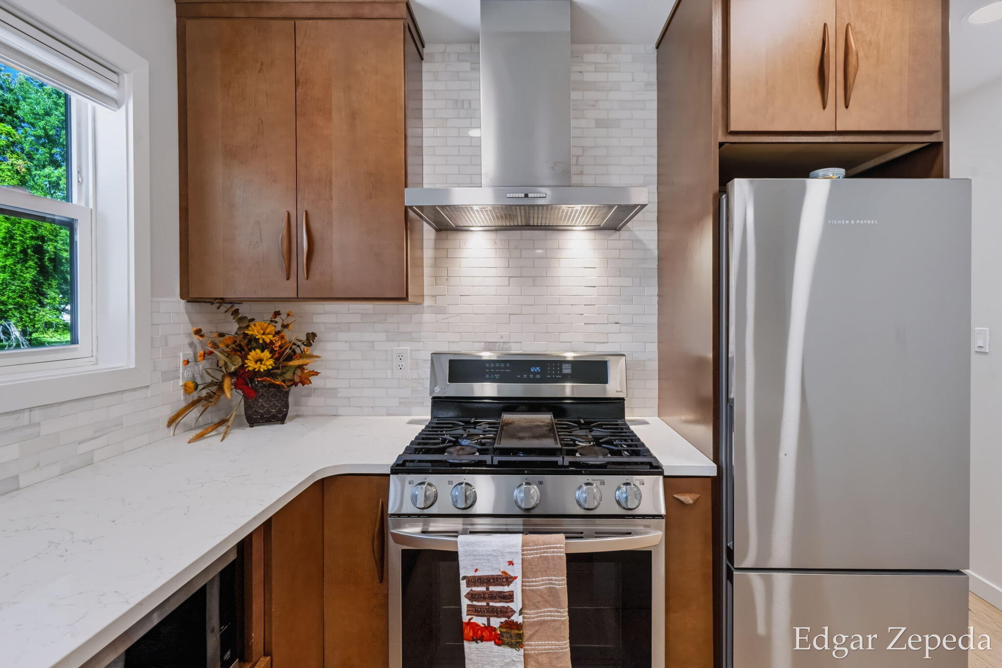 3439 Kalamazoo Avenue SE Grand Rapids MI 49508