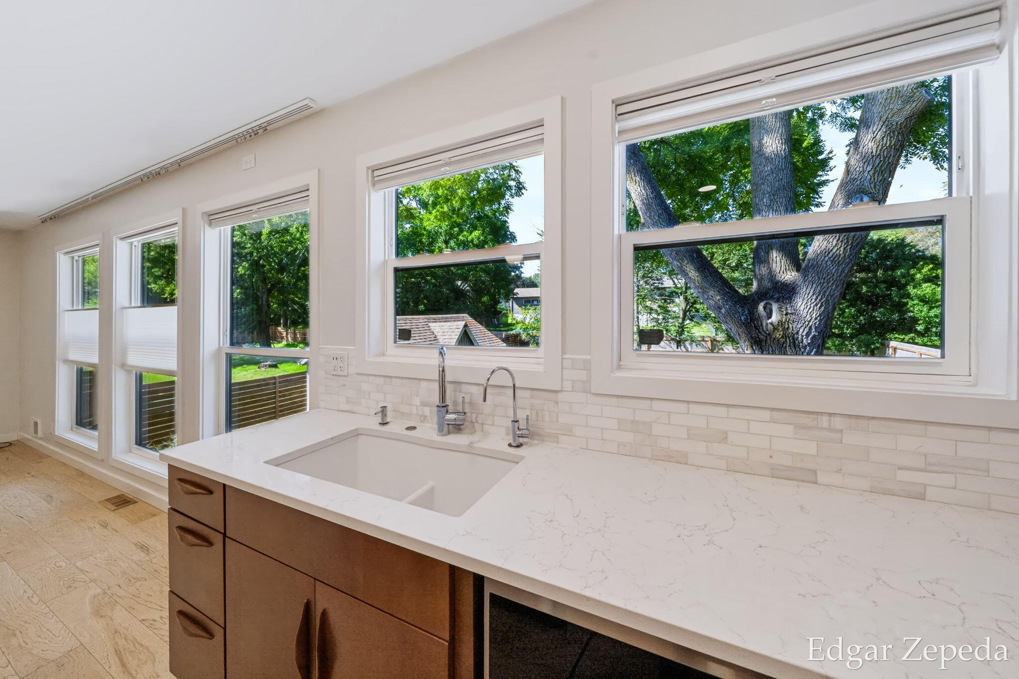 3439 Kalamazoo Avenue SE Grand Rapids MI 49508