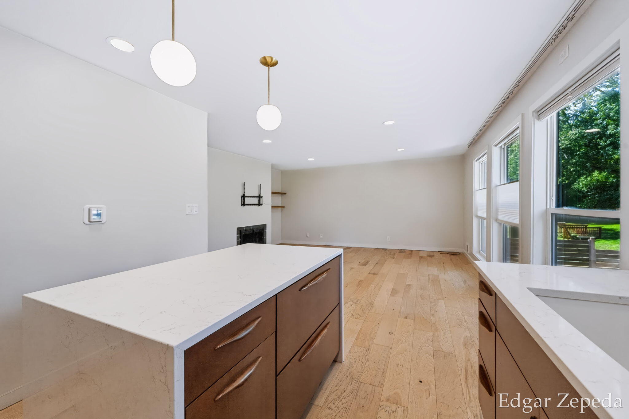3439 Kalamazoo Avenue SE Grand Rapids MI 49508