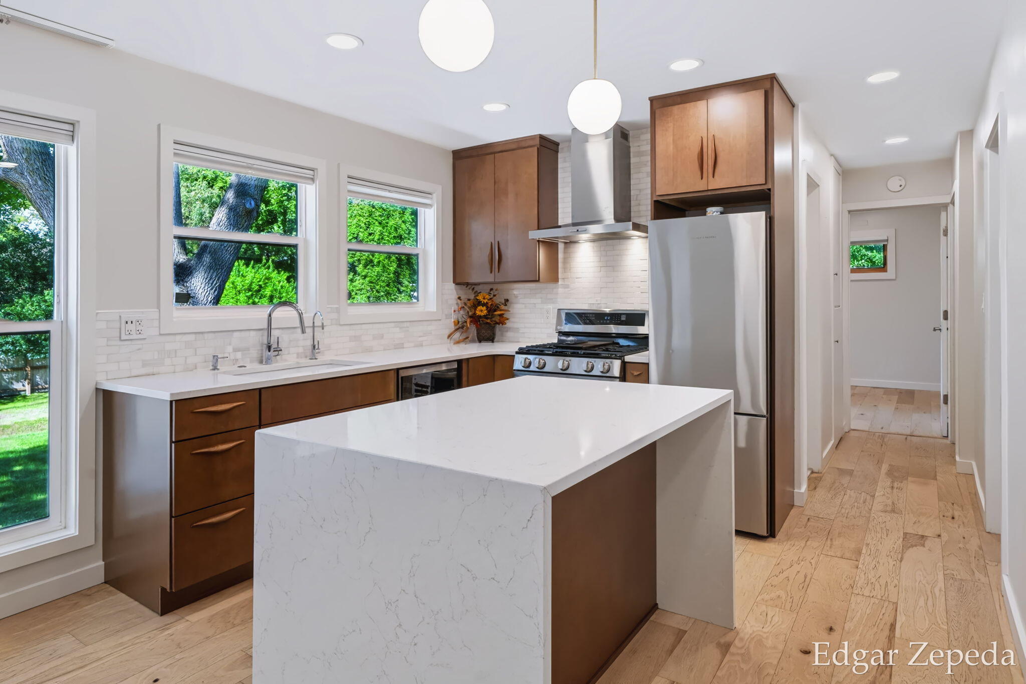 3439 Kalamazoo Avenue SE Grand Rapids MI 49508