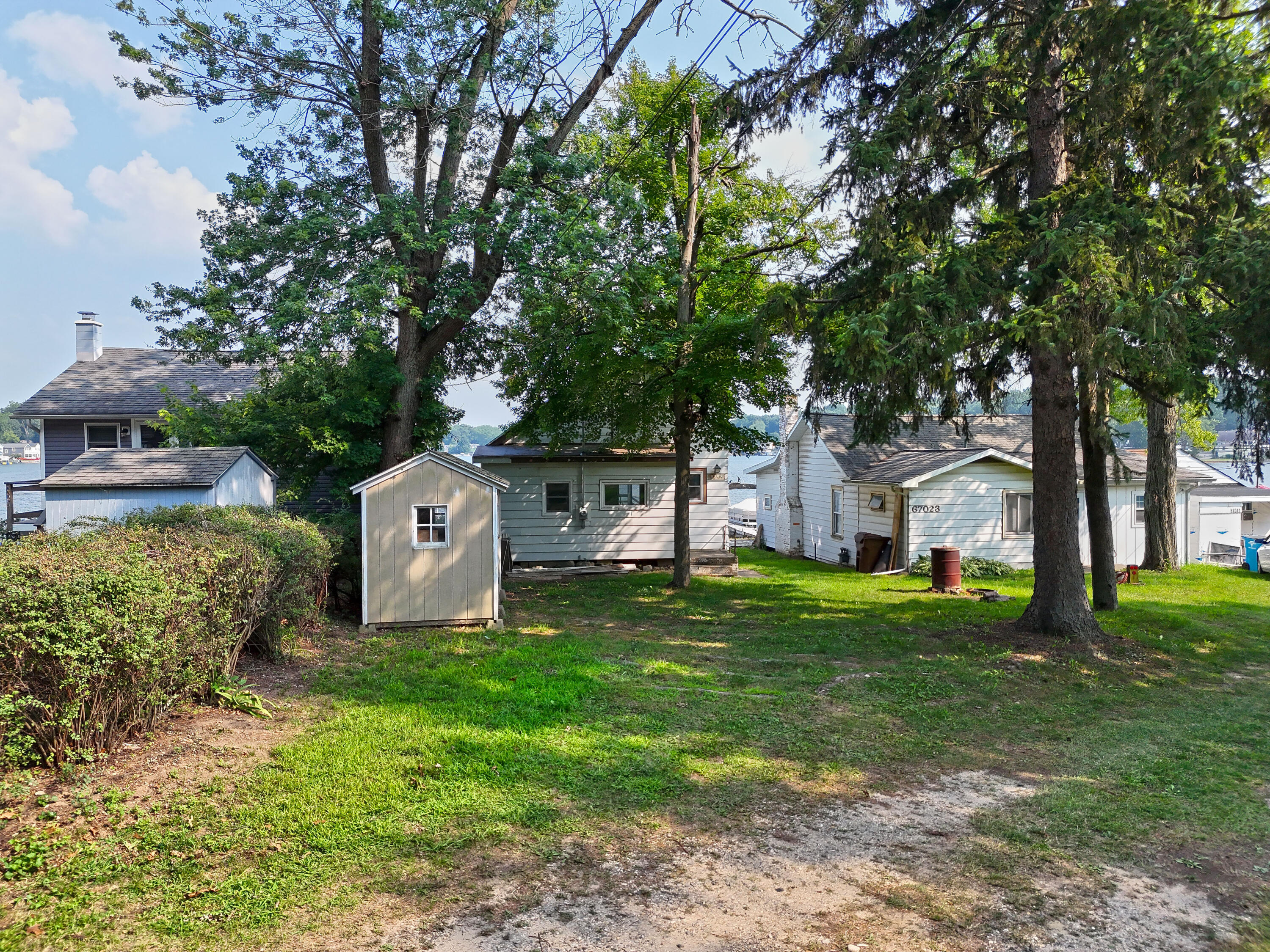 67003 Lakeshore Drive Dowagiac MI 49047