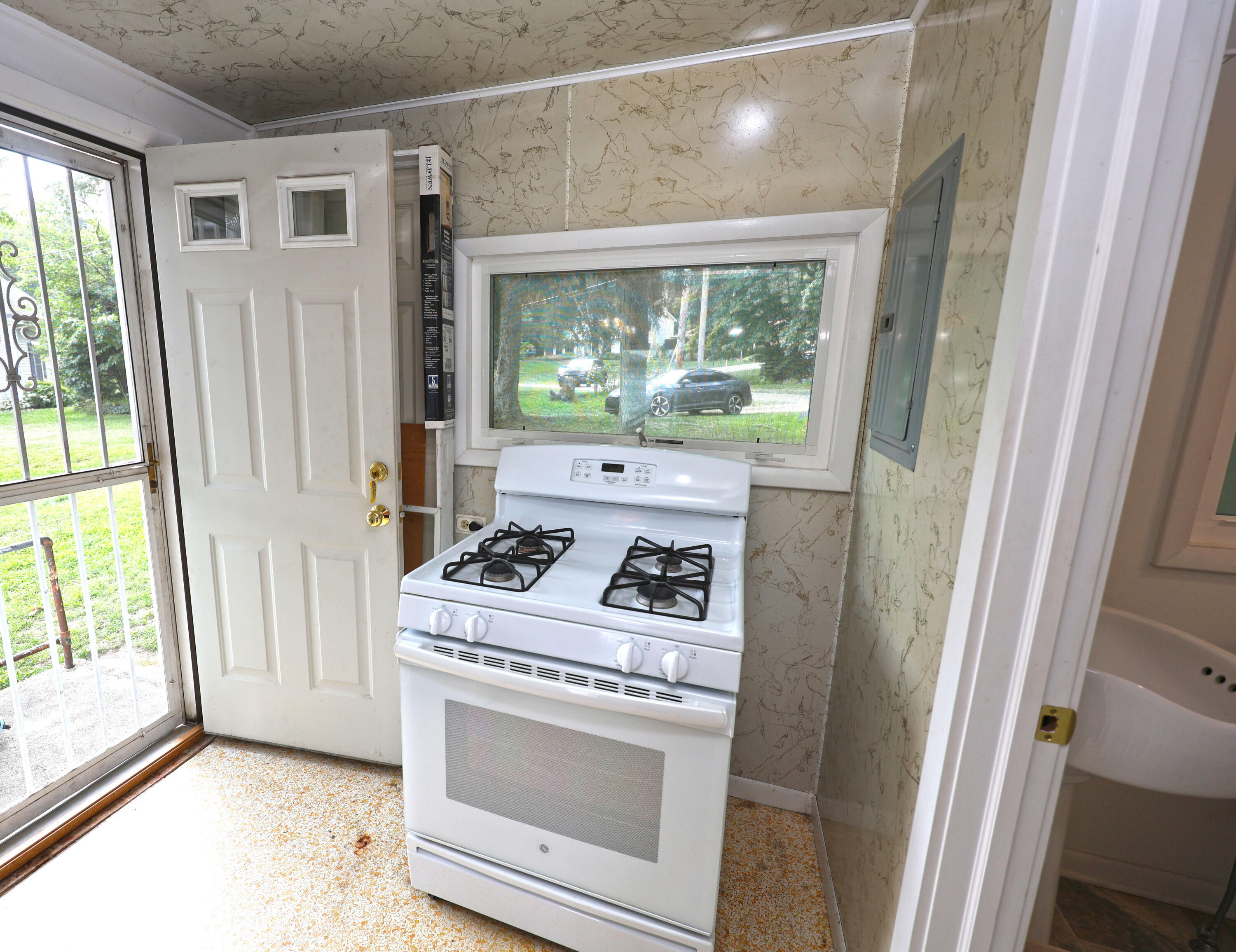 67003 Lakeshore Drive Dowagiac MI 49047