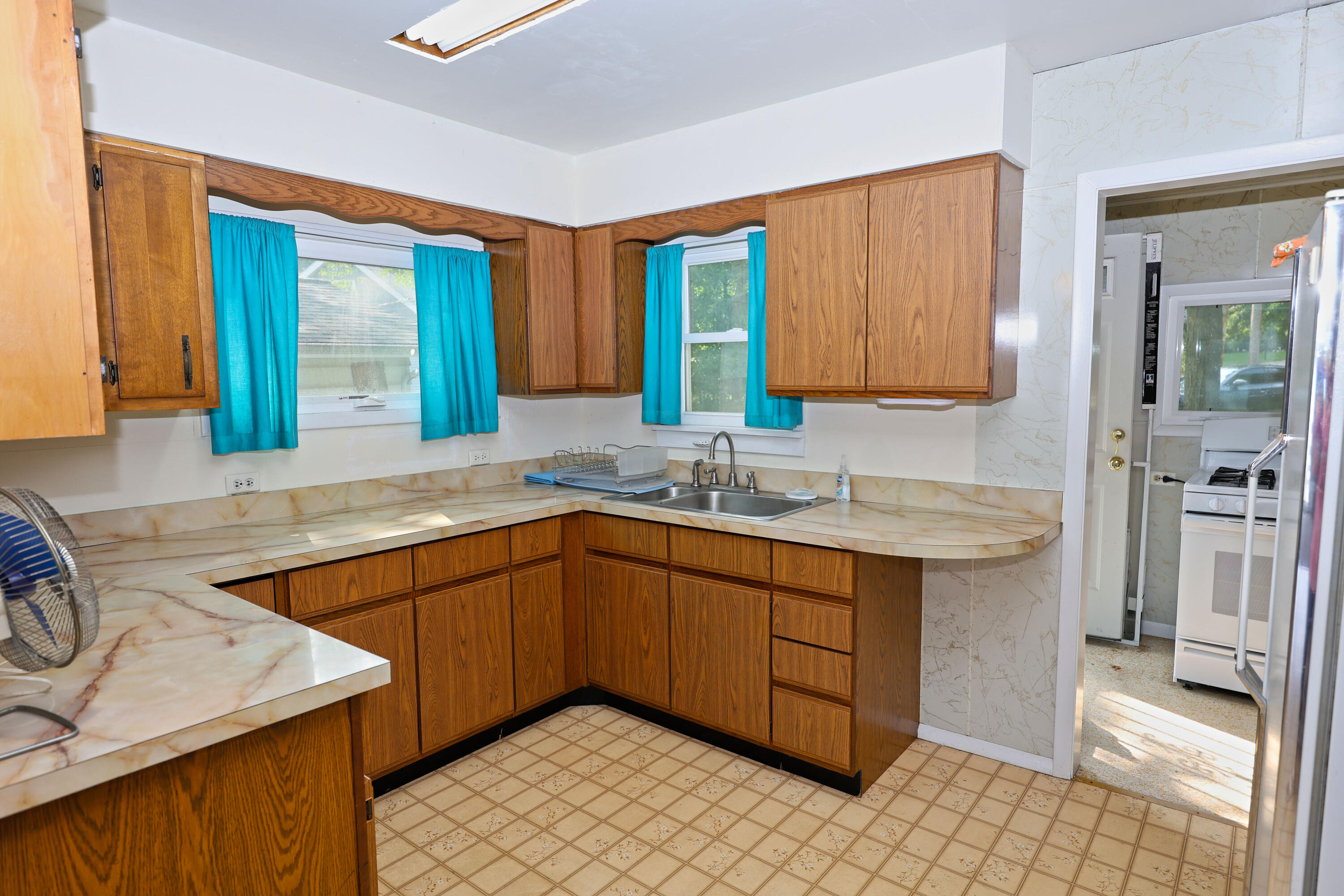 67003 Lakeshore Drive Dowagiac MI 49047