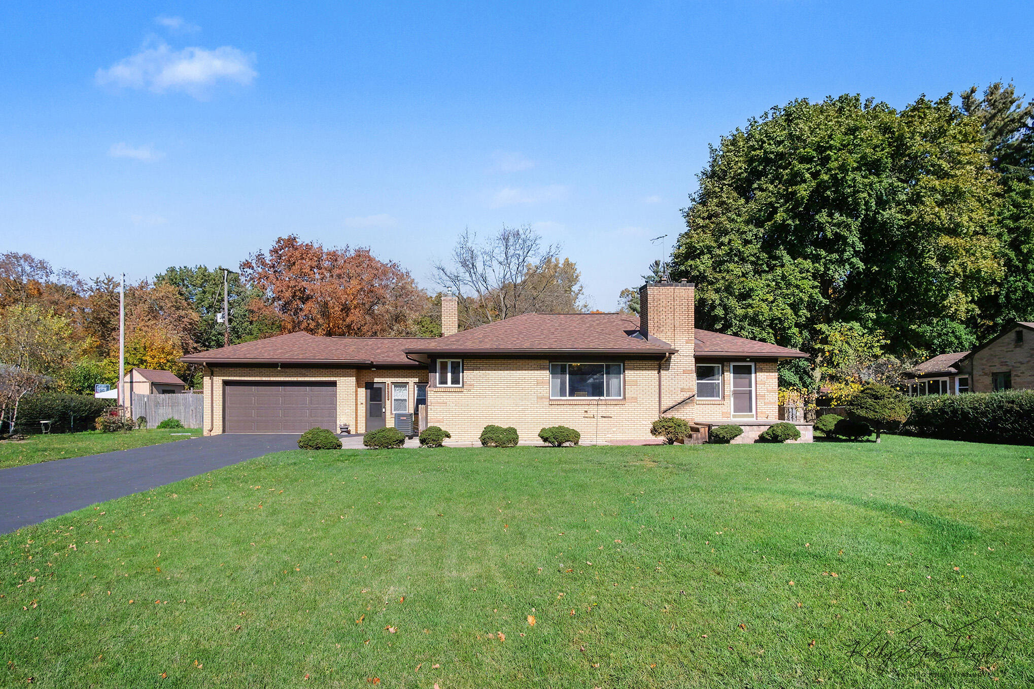 1455 Lancashire Drive SE Grand Rapids MI 49508