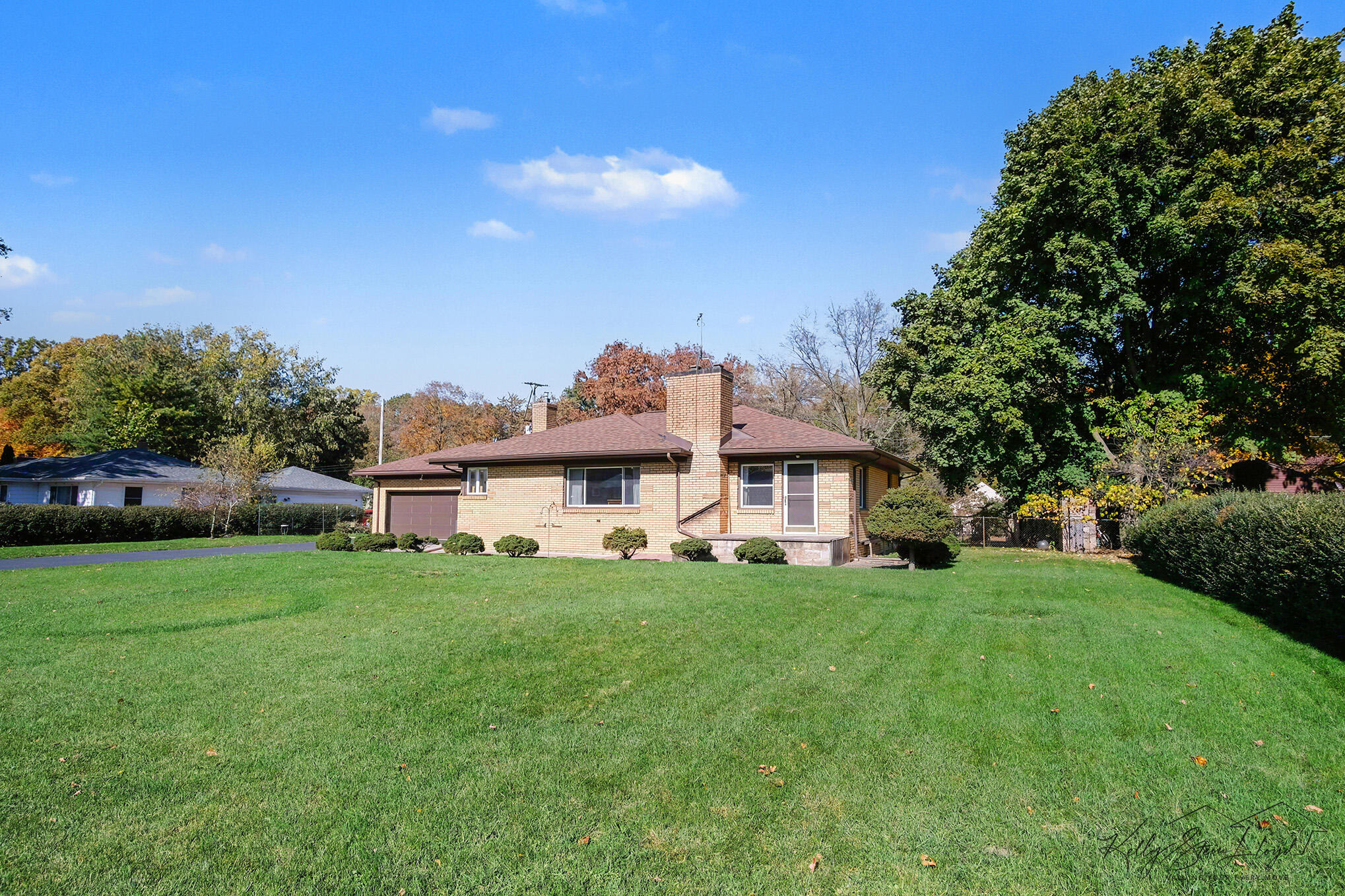 1455 Lancashire Drive SE Grand Rapids MI 49508