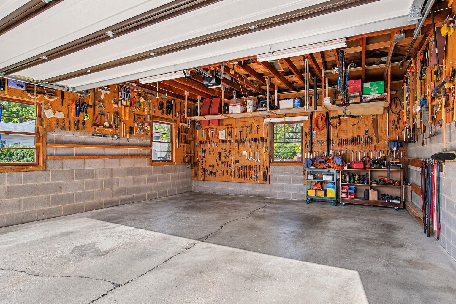 1455 Lancashire Drive SE Grand Rapids MI 49508