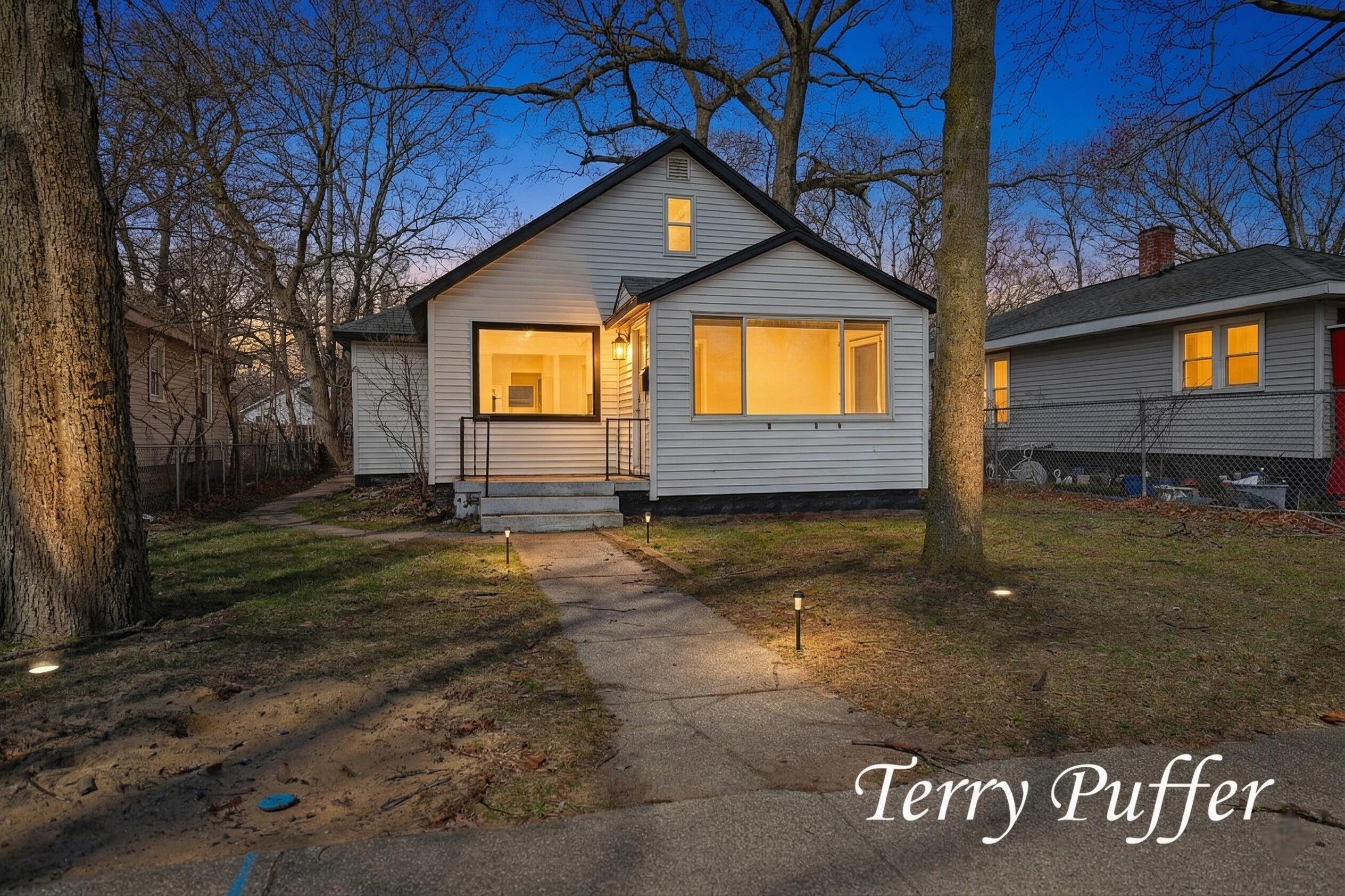 2913 Howden Street Muskegon MI 49444