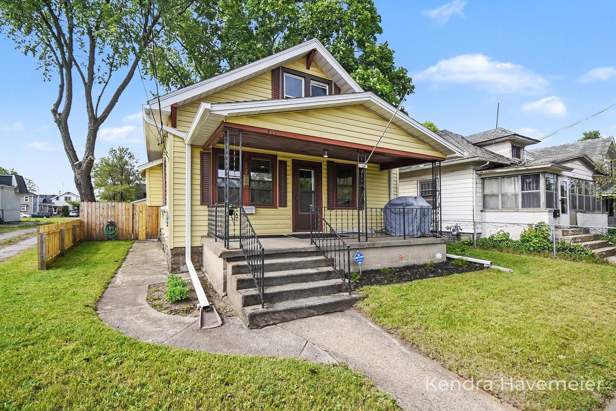 812 Richmond Street NW Grand Rapids MI 49504