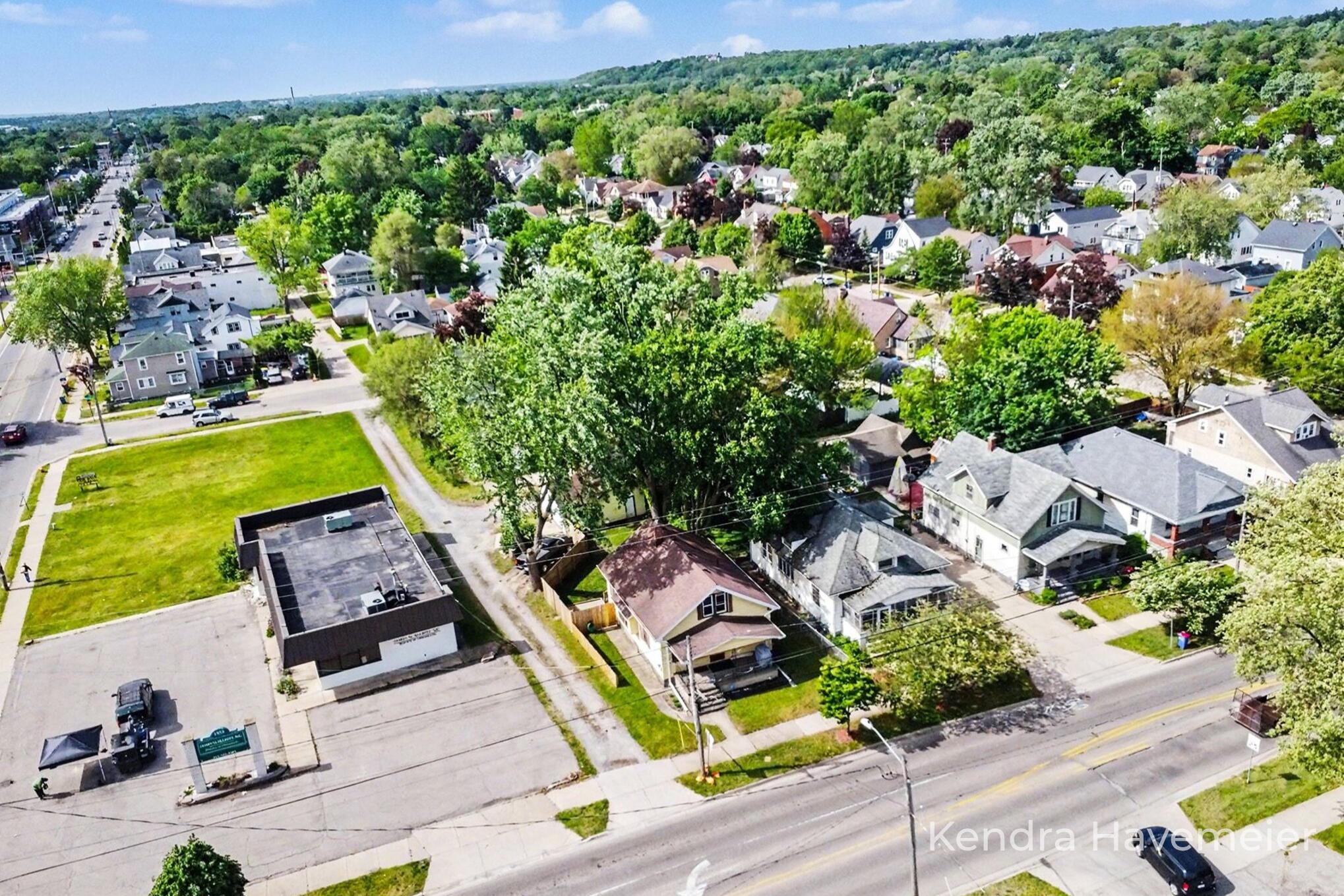 812 Richmond Street NW Grand Rapids MI 49504