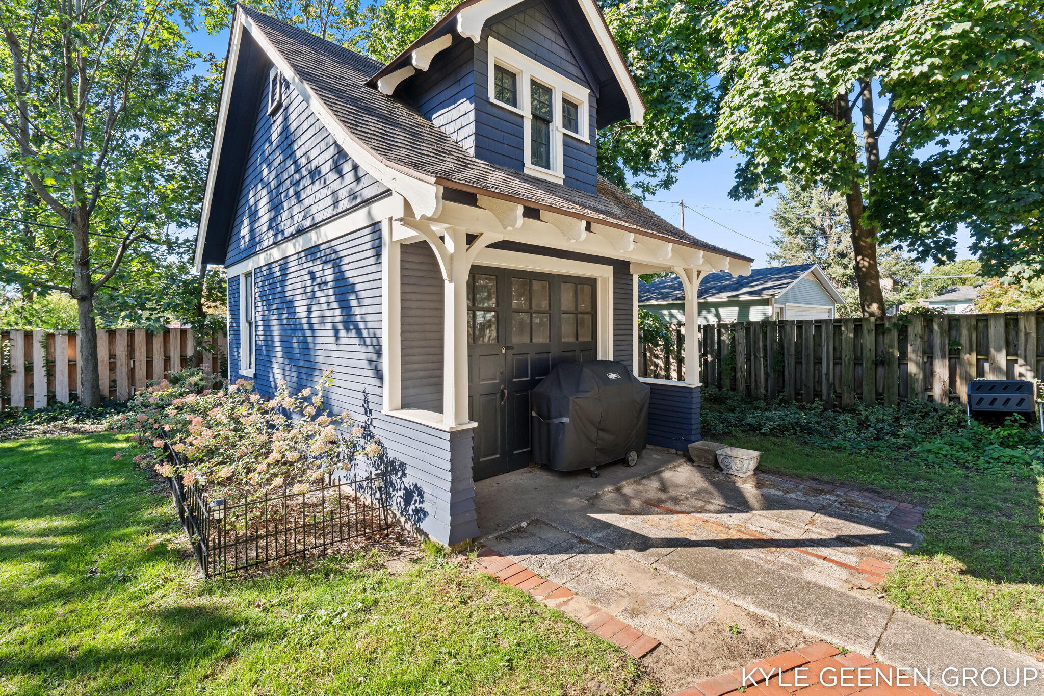 62 W 11th Street Holland MI 49423