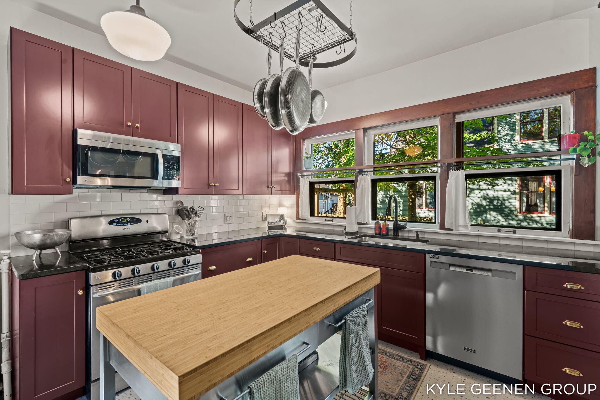 62 W 11th Street Holland MI 49423